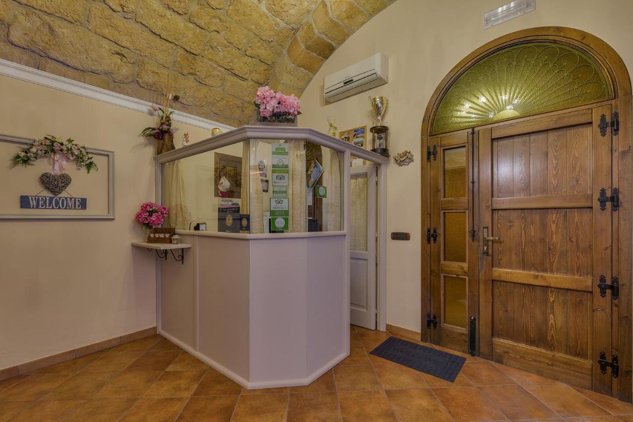 Le Oasi Bed & Breakfast Terrasini
